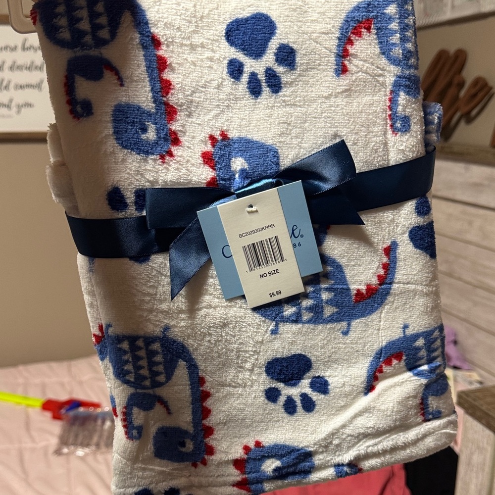 Cozy Dinosaur Print Kids Blanket